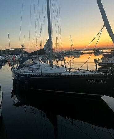 Carter 33 | Bastille