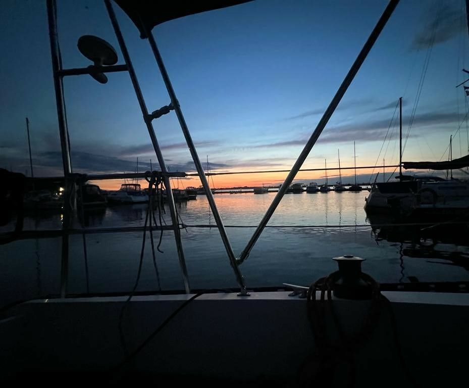 Carter 33 | Bastille