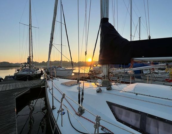 Carter 33 | Bastille