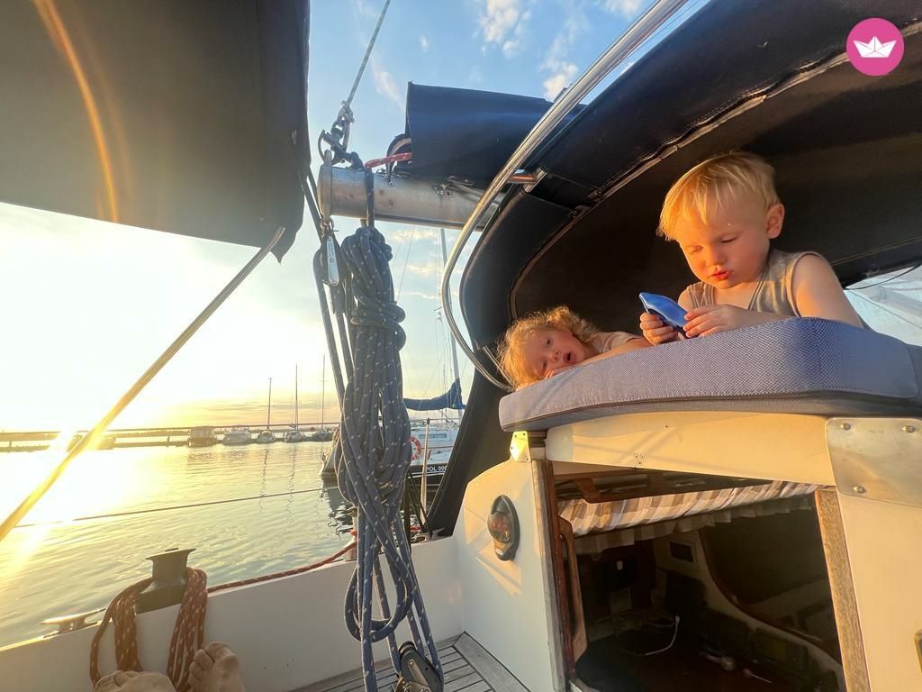 Carter 33 | Bastille