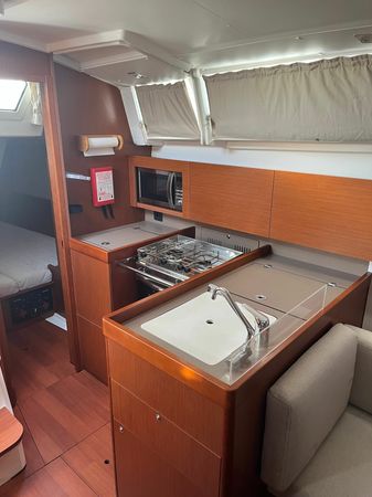 Beneteau Oceanis 38.1 | Stromboli