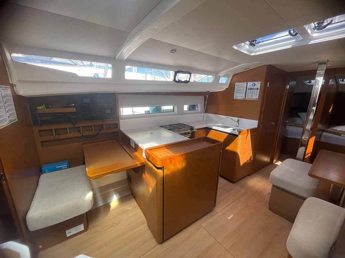 Jeanneau Sun Odyssey 440 | Sweet Dreams