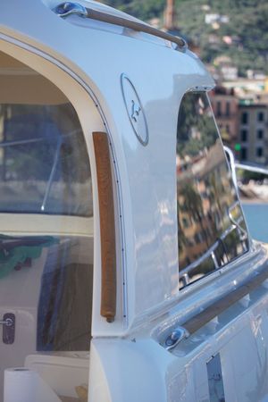 Mochi Craft Dolphin 44 | Ameli