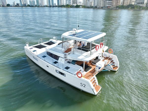 Lagoon 52 F | Sea Warriors