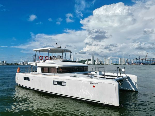 Lagoon 52 F | Sea Warriors
