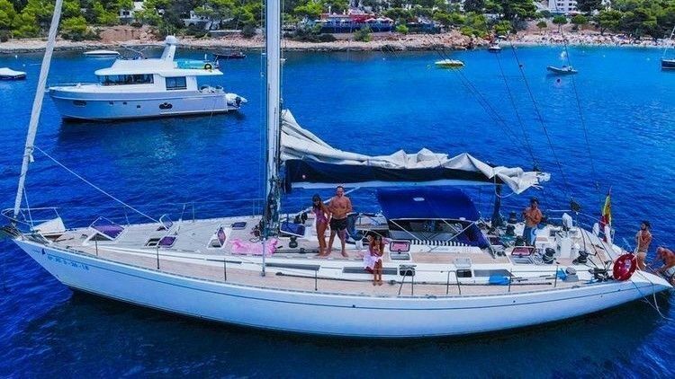 Centurion 61 | Peggy Cuarto