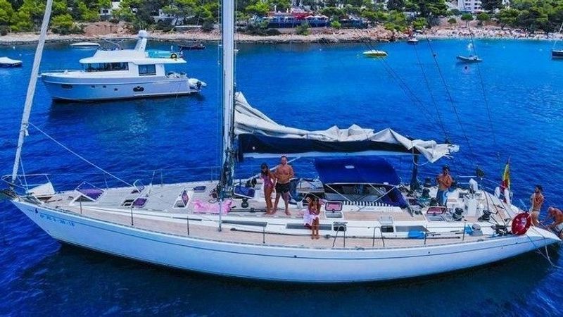 Centurion 61 | Peggy Cuarto