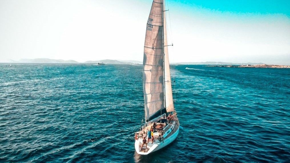 Centurion 61 | Peggy Cuarto