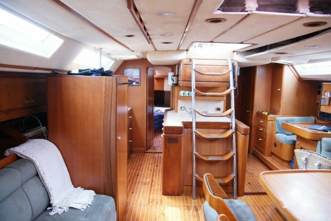 Centurion 61 | Peggy Cuarto