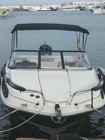 Bayliner VR5 Cuddy | Moon