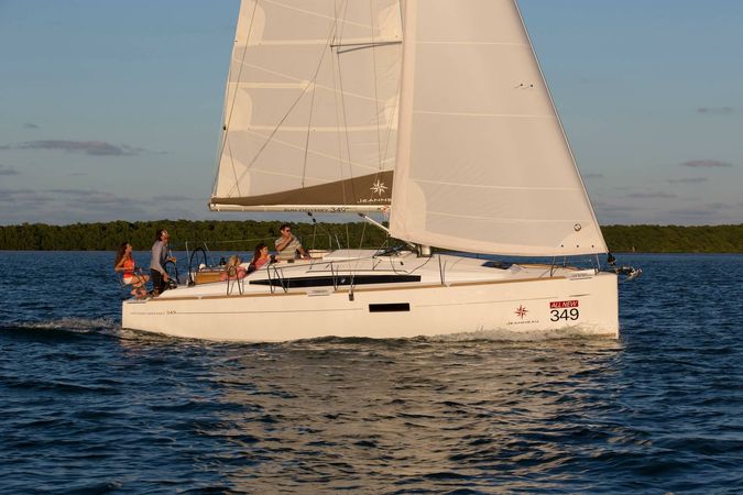 Jeanneau Sun Odyssey 349 | Coyote