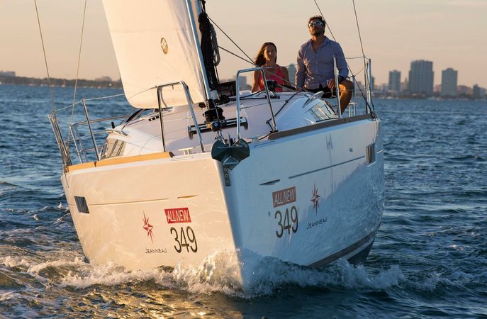 Jeanneau Sun Odyssey 349 | Coyote