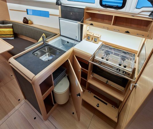 Jeanneau Sun Odyssey 349 | Coyote