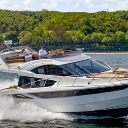 Galeon 420 Fly | Amber Blue