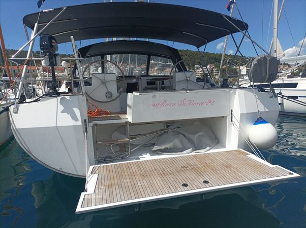 Bavaria C50 | Roza Deflores 2