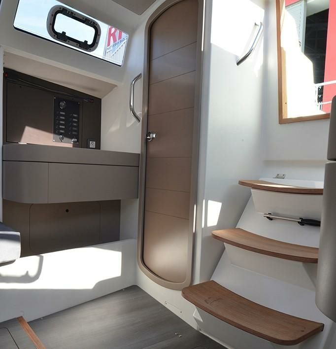 RM 890+ | Shore Line