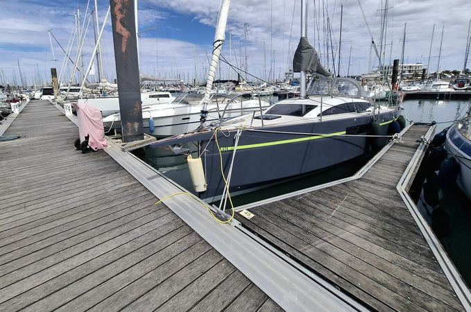 RM 890+ | Shore Line
