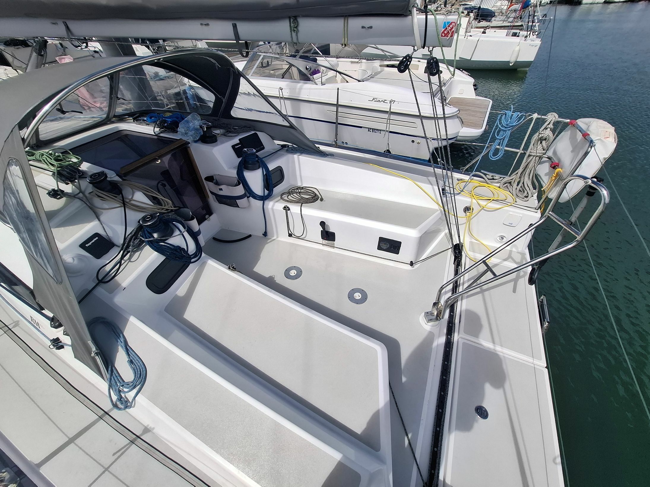 RM 890+ | Shore Line
