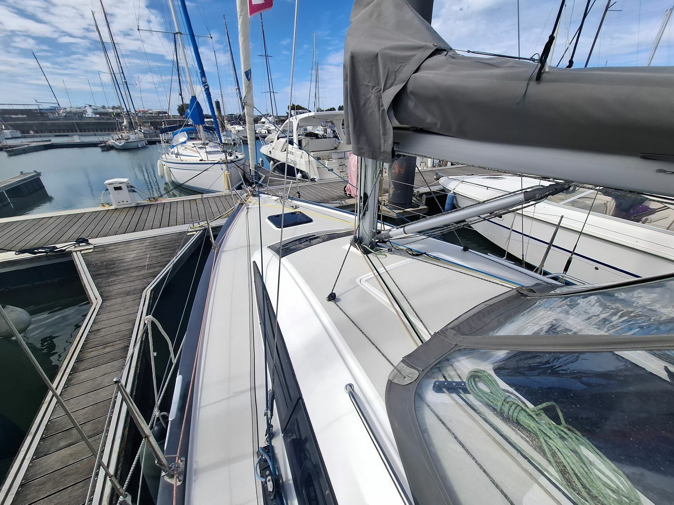 RM 890+ | Shore Line