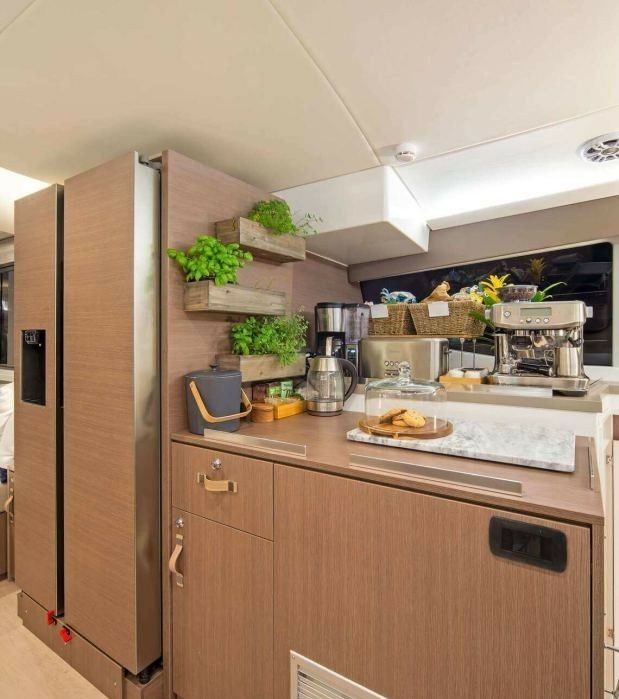 Bali 4.8 | Interlude