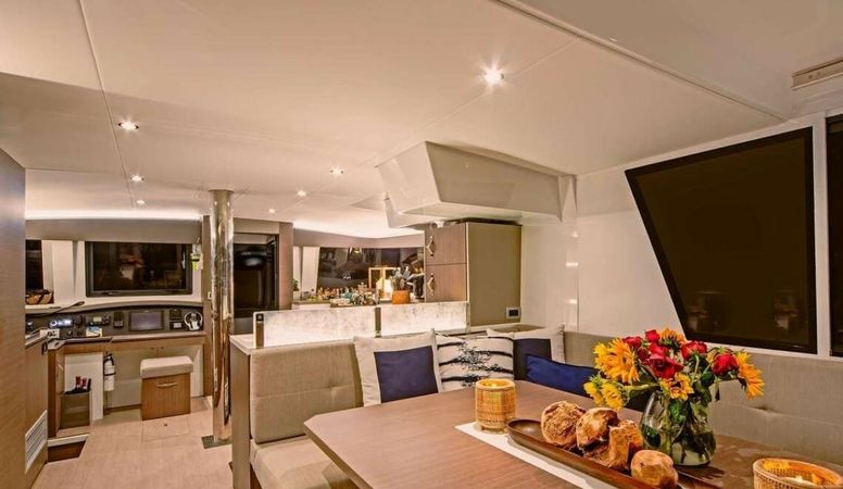 Bali 4.8 | Interlude