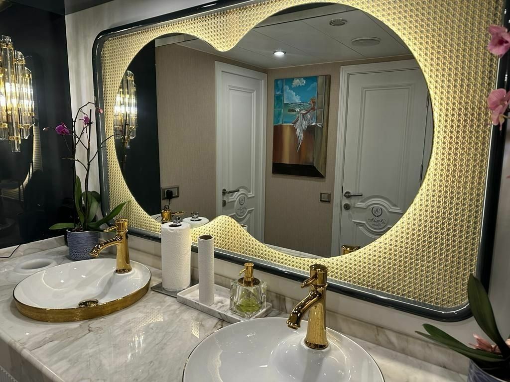 Custom Built 115 | Den Den