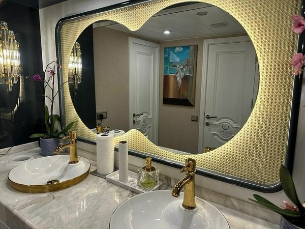 Custom Built 115 | Den Den