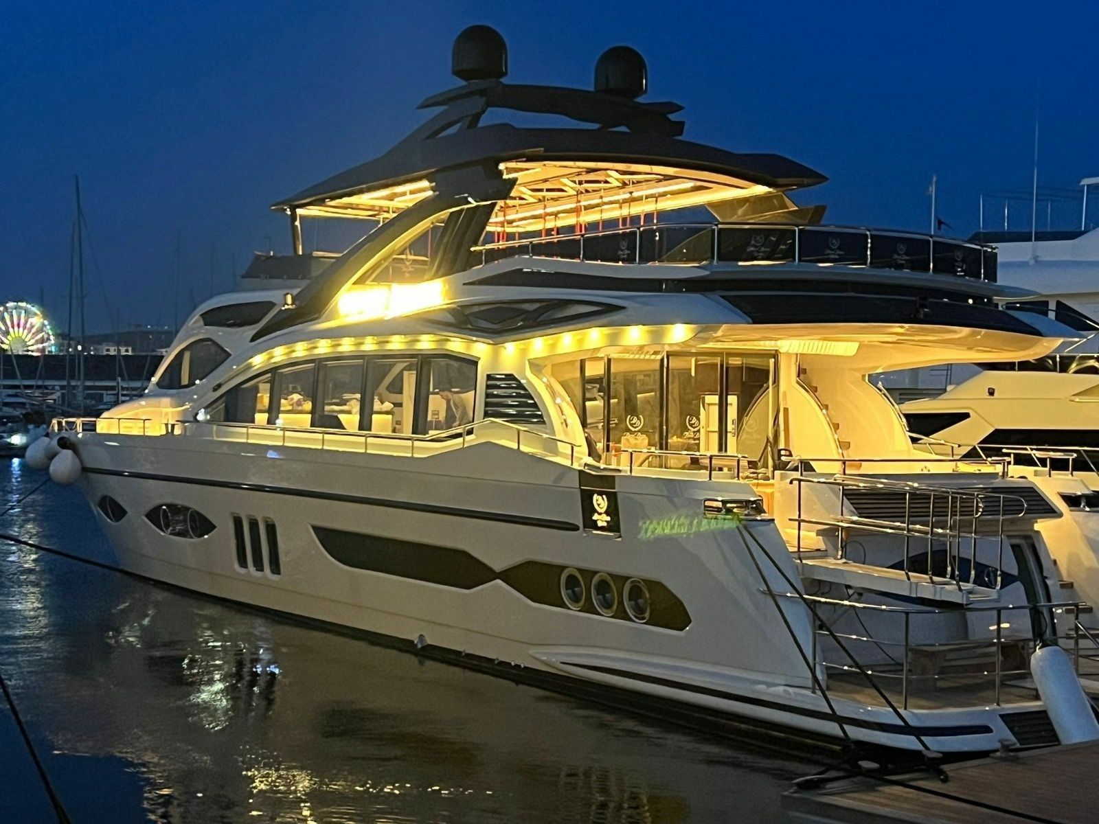 Custom Built 115 | Den Den