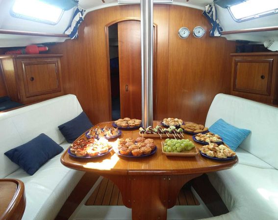 Beneteau Oceanis Clipper 331 | Springbok