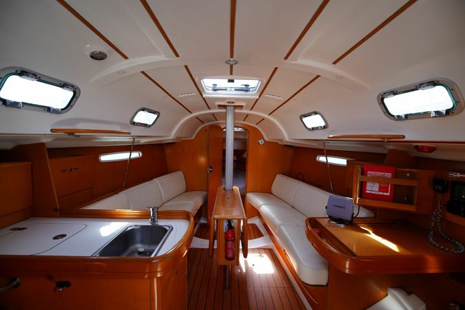 Beneteau First 31.7 | Equateur 2