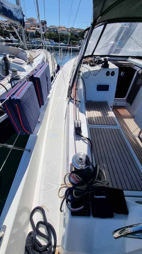 Jeanneau Sun Odyssey 380 | Bella Mia