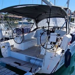 Jeanneau Sun Odyssey 380 | Bella Mia