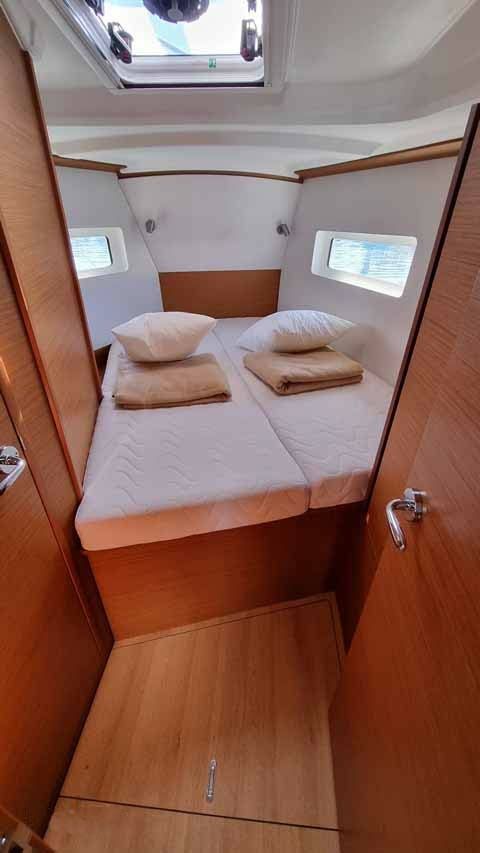Jeanneau Sun Odyssey 380 | Bella Mia