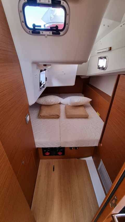 Jeanneau Sun Odyssey 380 | Bella Mia