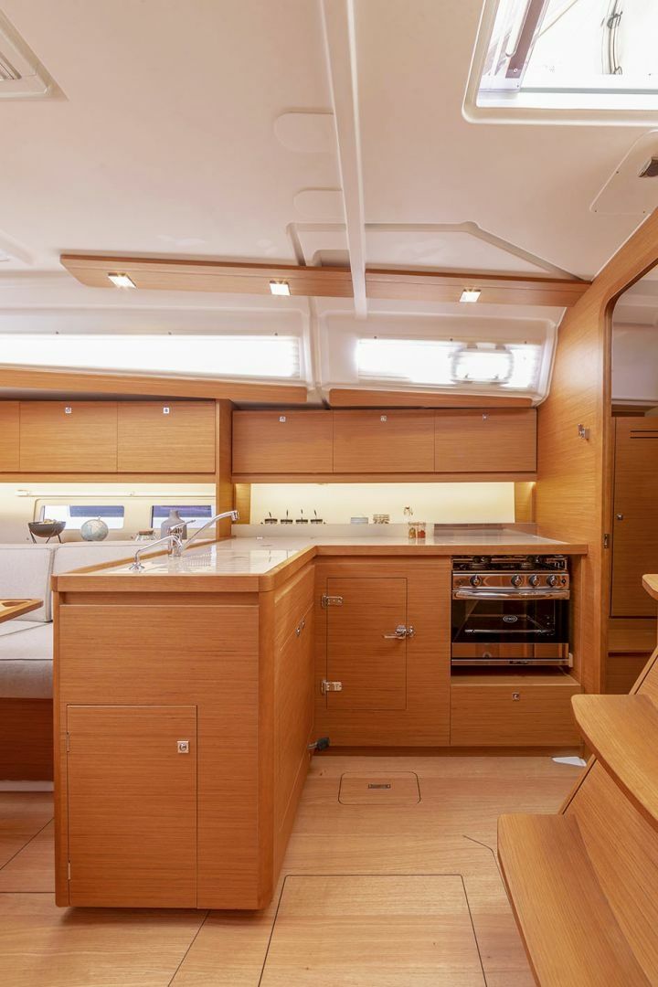Dufour 390 | Revaya