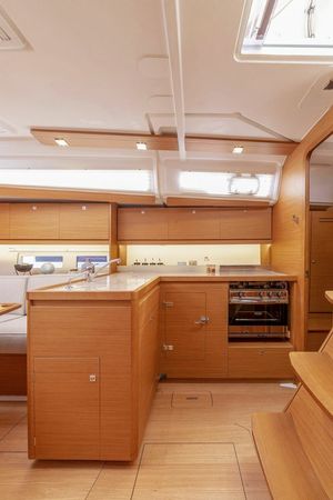 Dufour 390 | Revaya