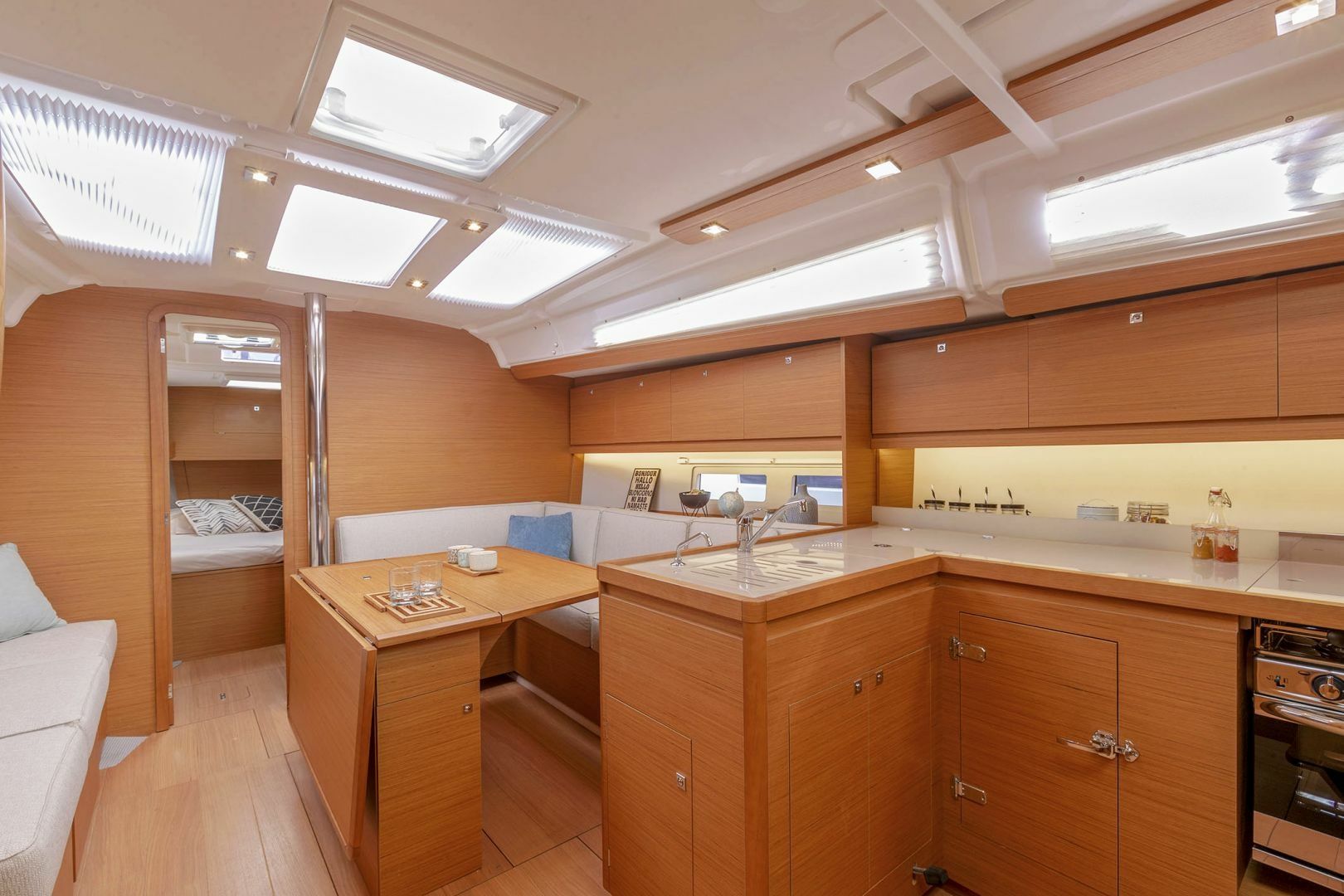 Dufour 390 | Revaya