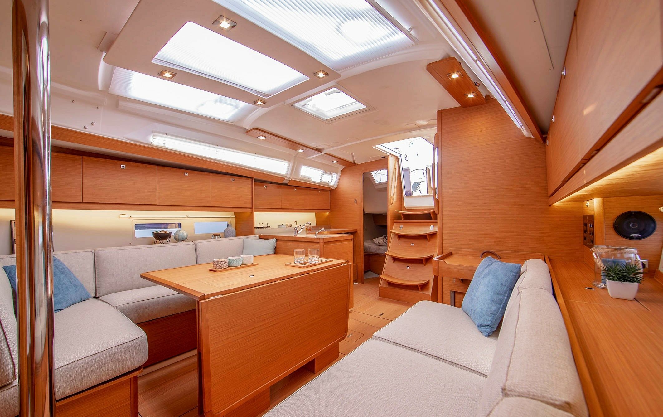 Dufour 390 | Revaya