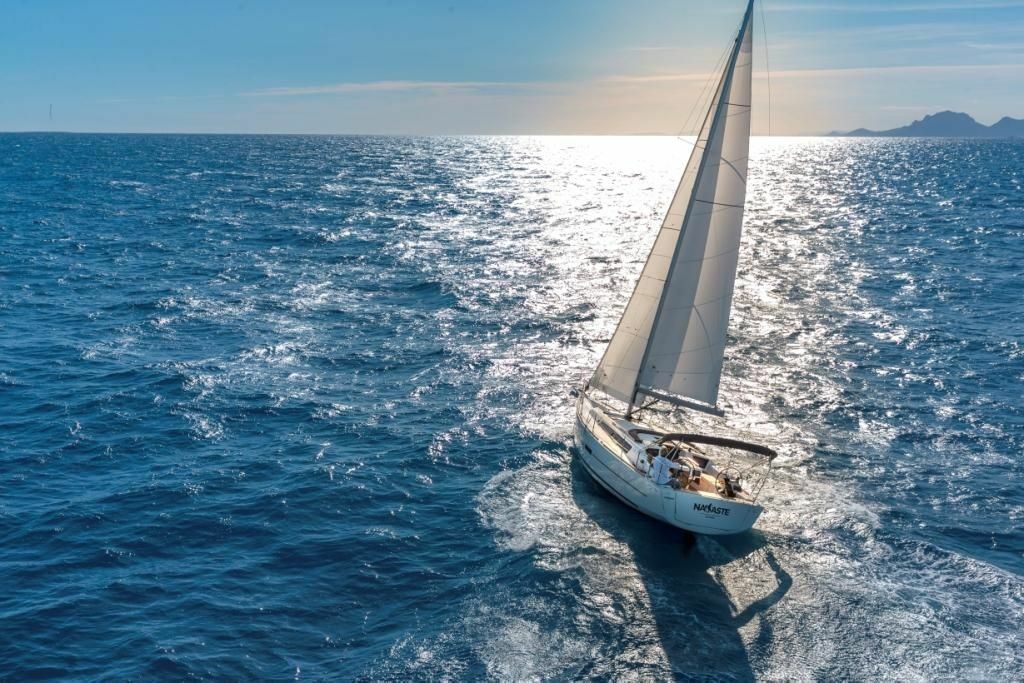 Dufour 390 | Revaya