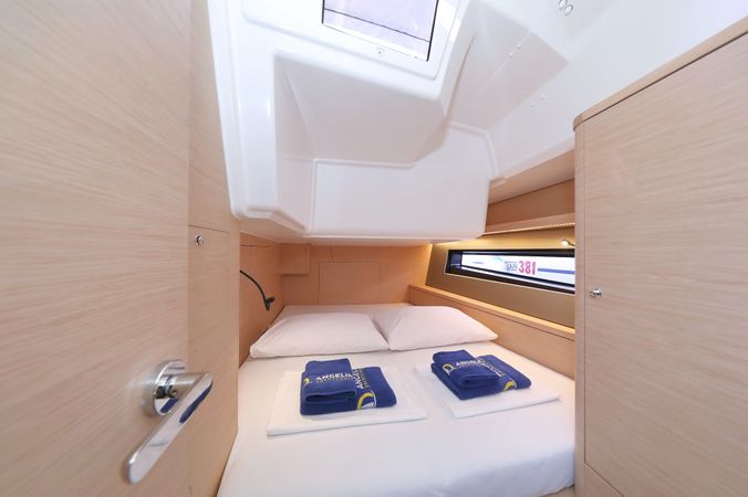 Dufour 41 | Wild Rose