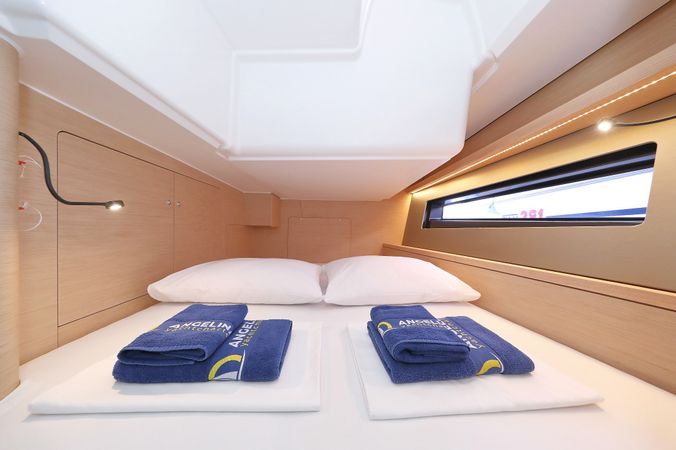 Dufour 41 | Wild Rose