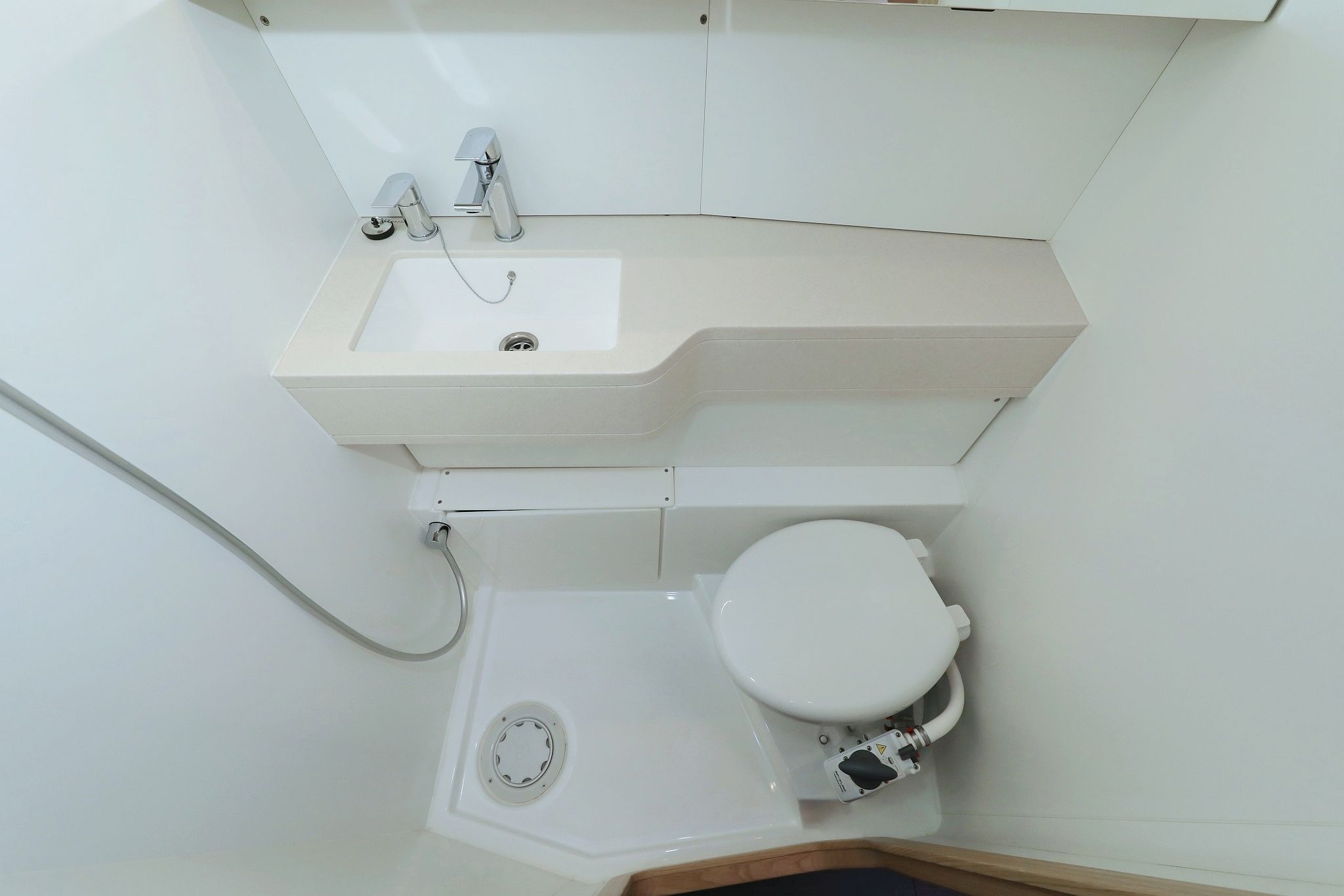 Dufour 44 | Full Moon