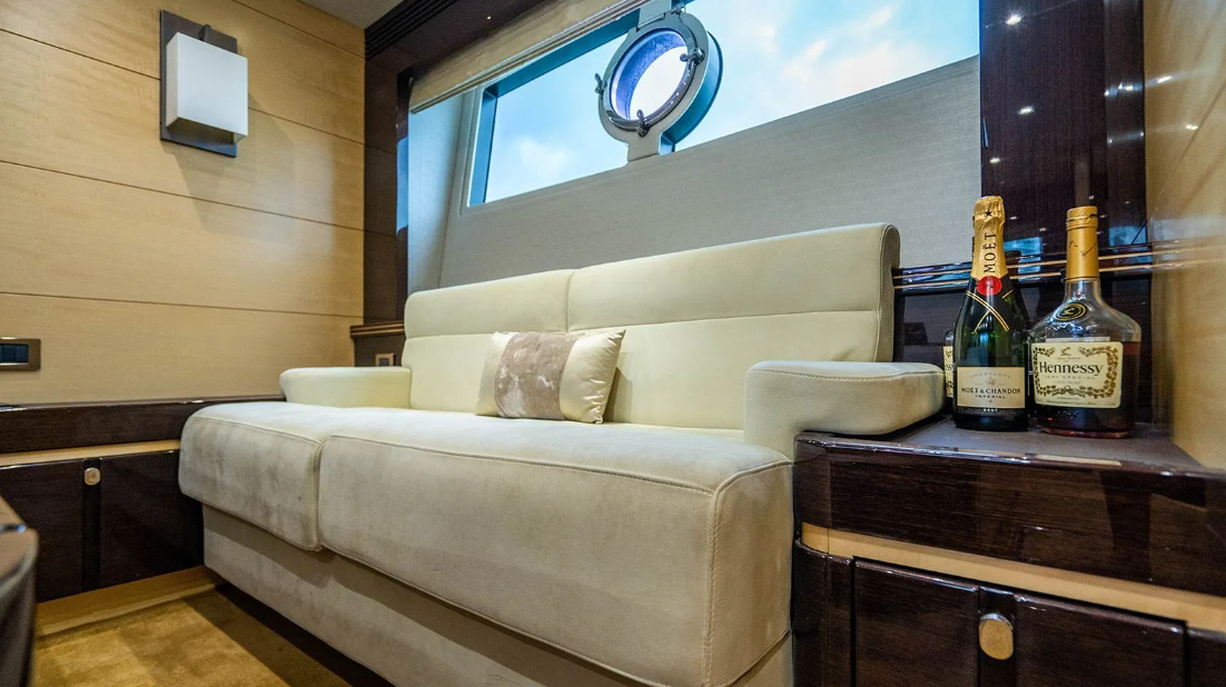 Sunseeker 68 | New Page
