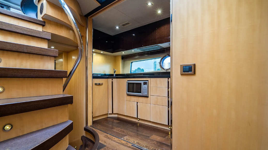 Sunseeker 68 | New Page