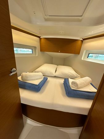 Jeanneau Sun Odyssey 350 | Star Kiss