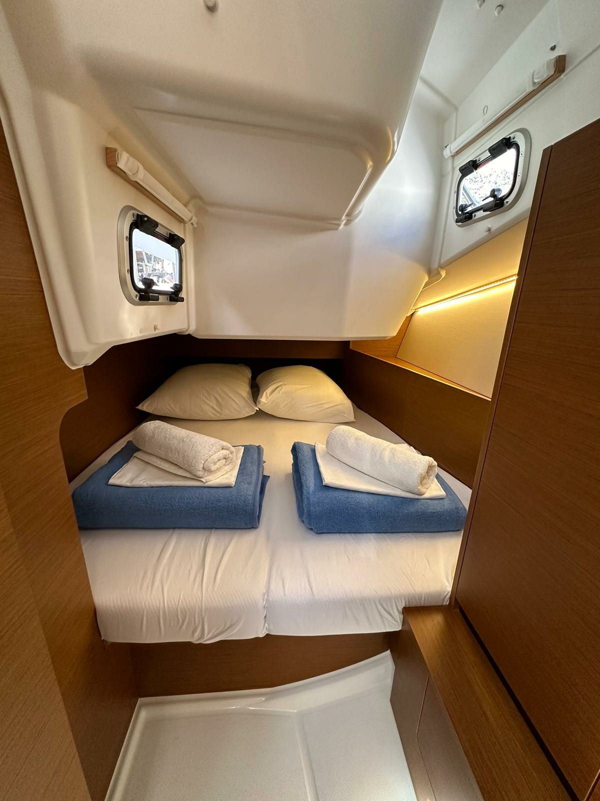 Jeanneau Sun Odyssey 350 | Star Kiss