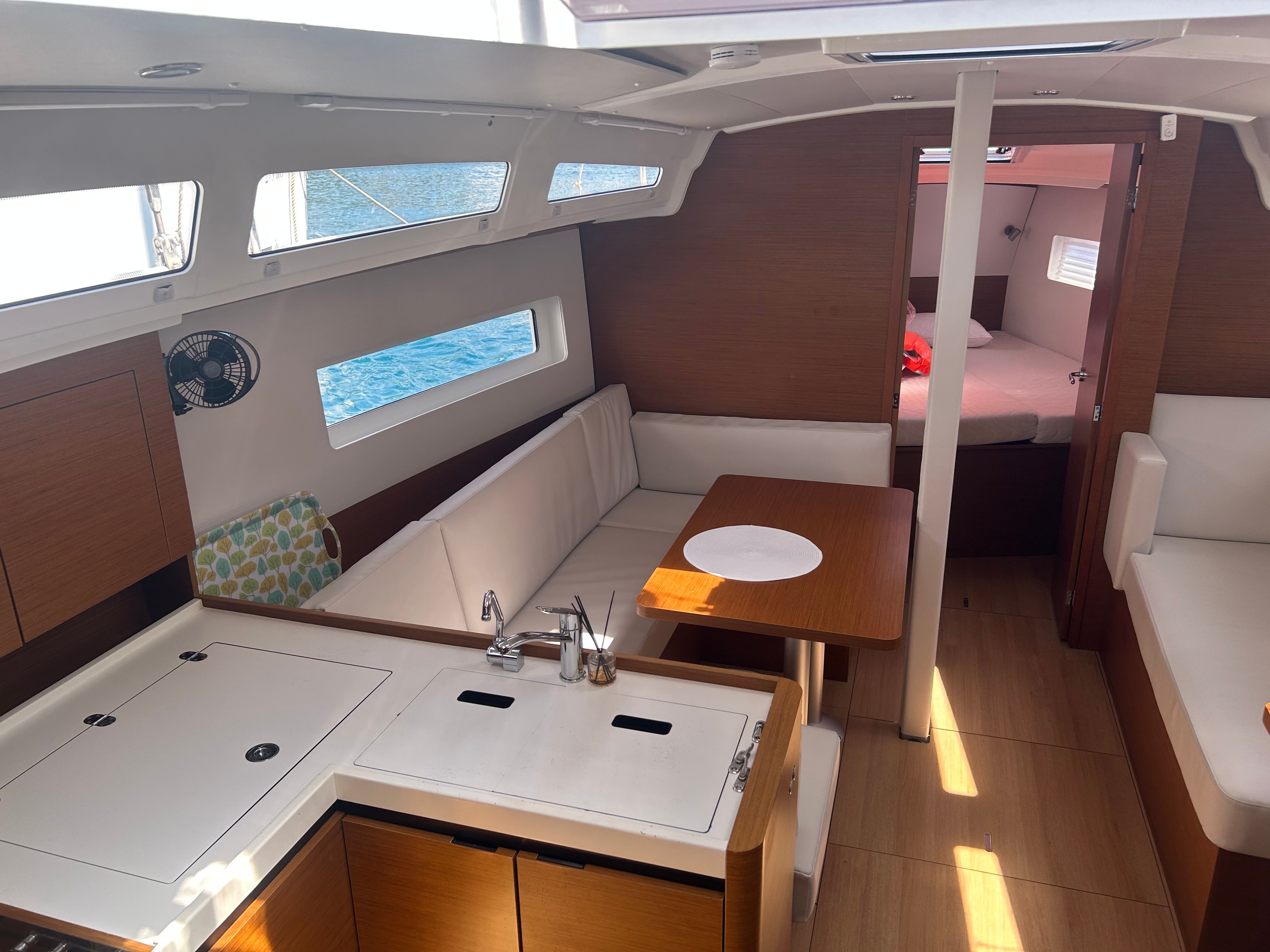 Jeanneau Sun Odyssey 380 | Vida
