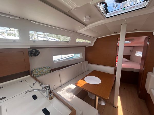 Jeanneau Sun Odyssey 380 | Vida