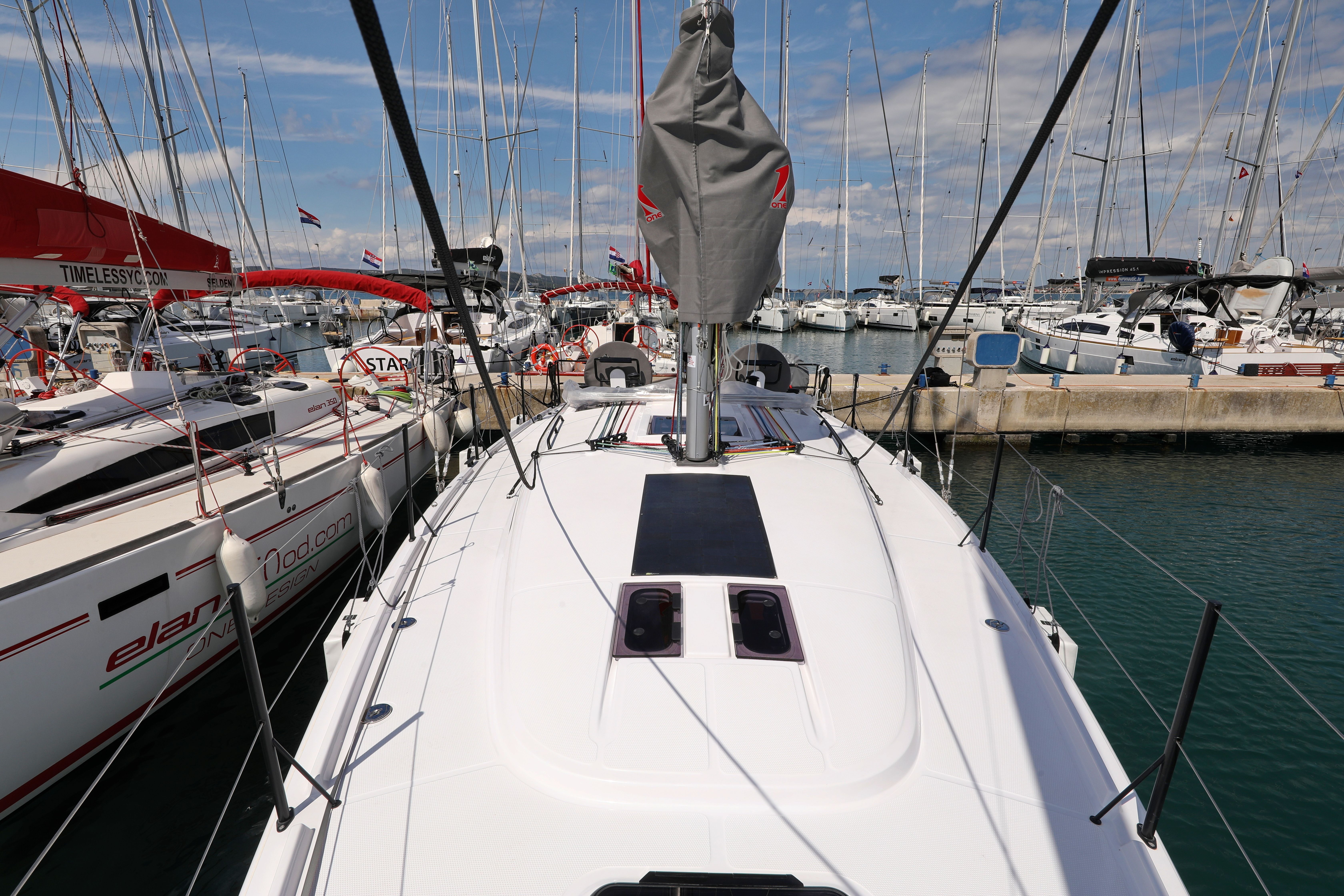 Beneteau First 36 | Katina