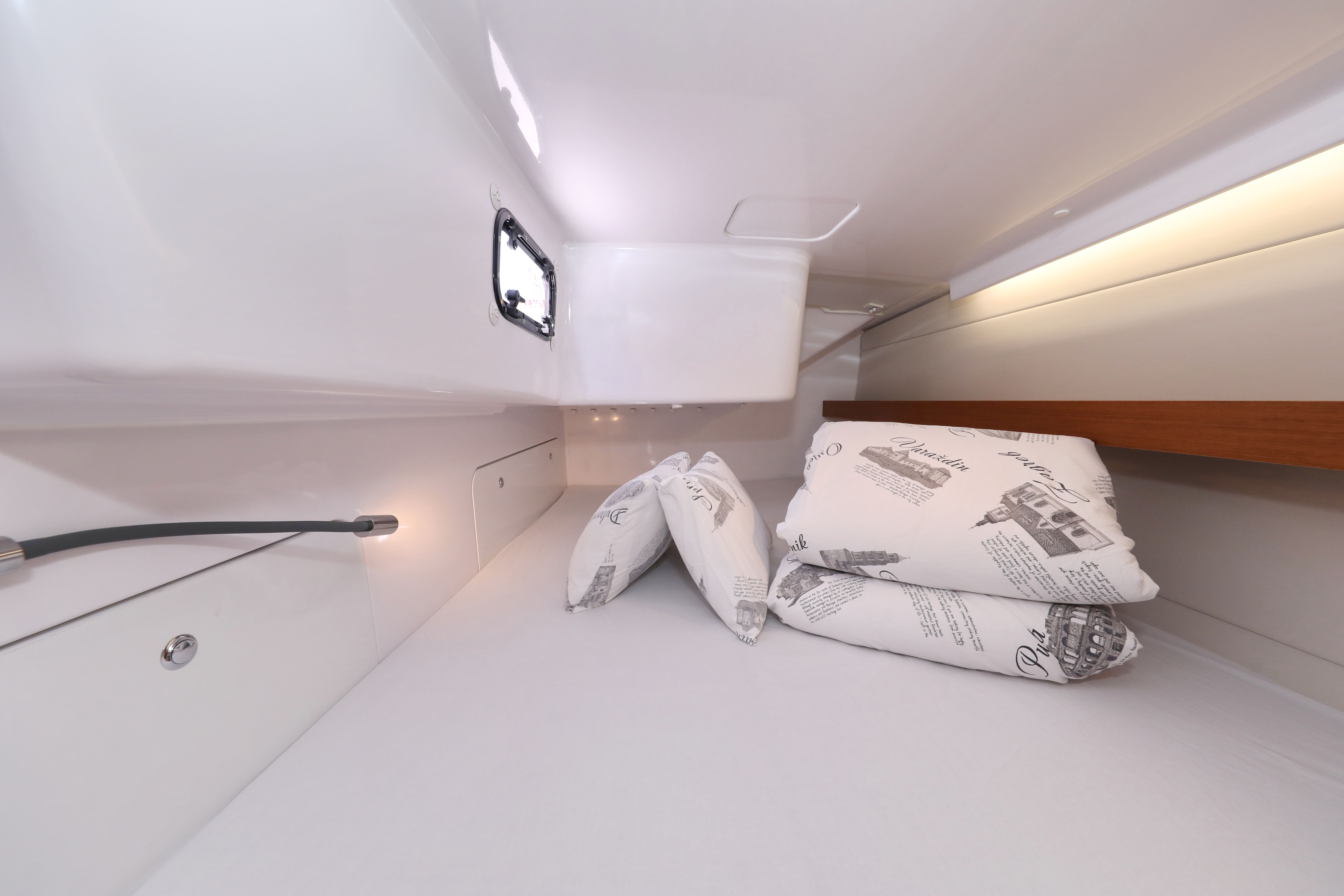 Beneteau First 36 | Katina
